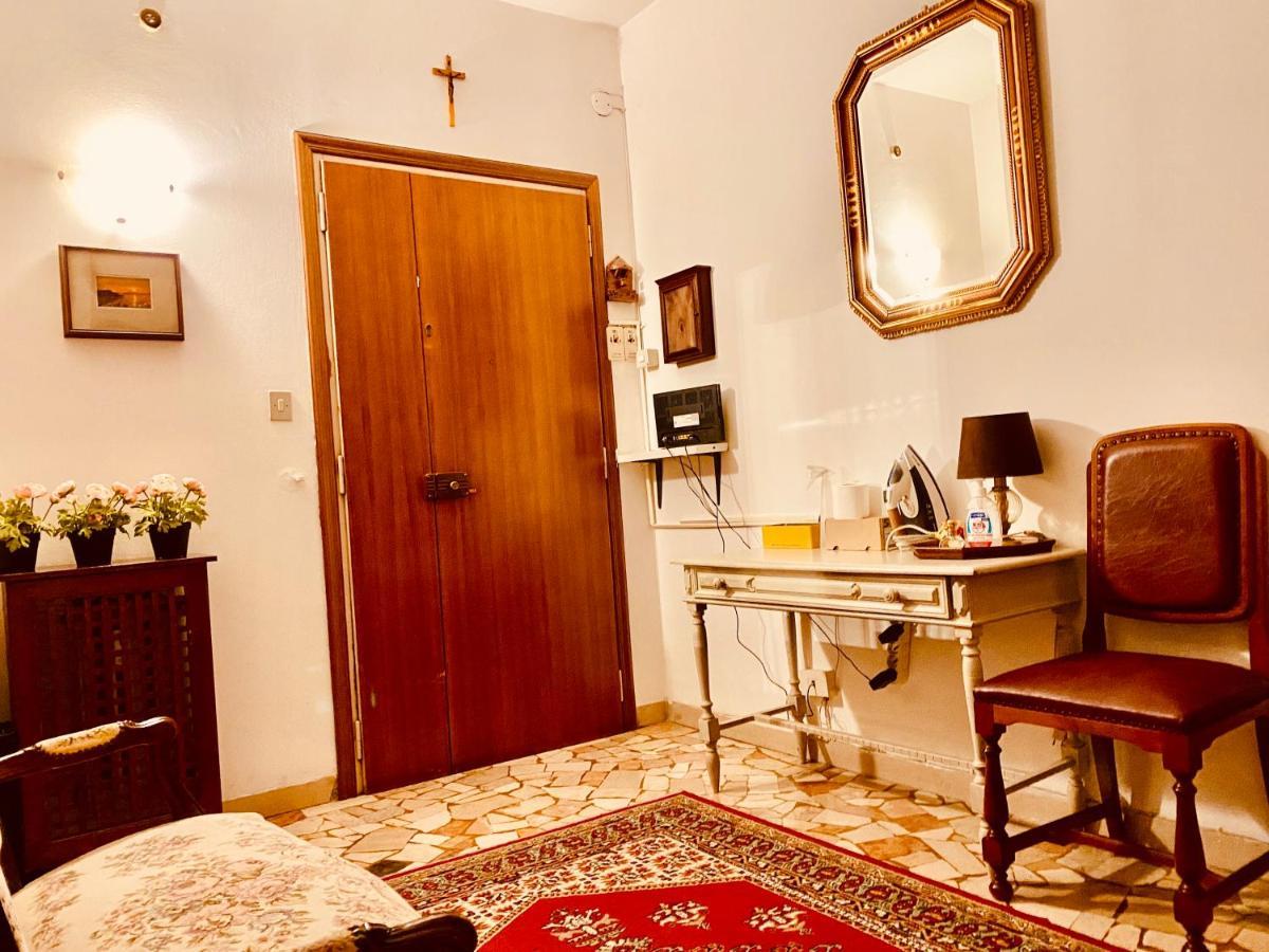 Pang'S Guesthouse Mestre Ngoại thất bức ảnh
