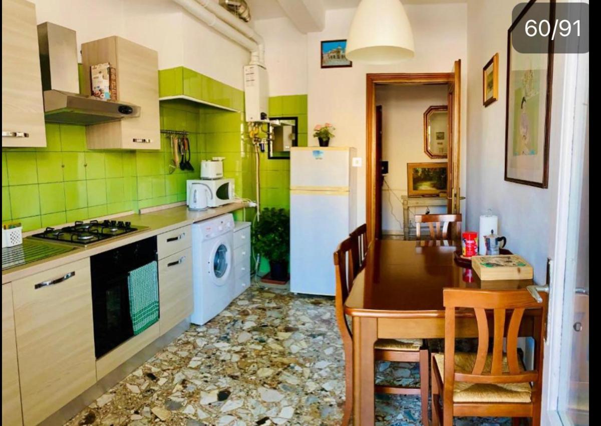 Pang'S Guesthouse Mestre Ngoại thất bức ảnh